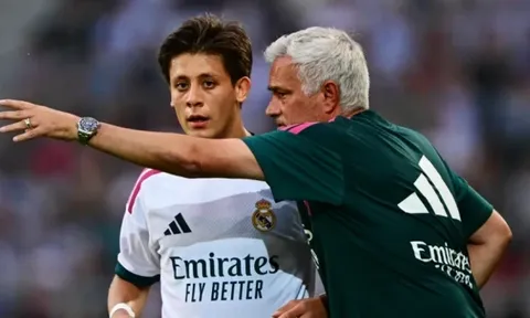 Real Madrid đi tìm lời giải cho bài toán hậu Toni Kroos