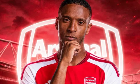 Chi 51 triệu bảng, Arsenal chốt mua Ezri Konsa