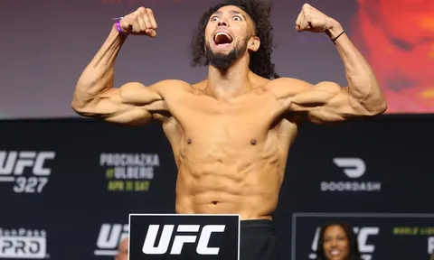 UFC 332 công bố hàng loạt trận đấu mới: Johnny Walker chính thức bước vào sân chơi hạng nặng
