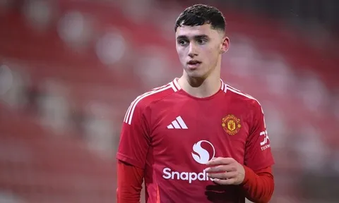 Arsenal quyết lấy hai tài năng trẻ của Man Utd