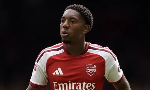 Ian Wright tin Lewis-Skelly là chữ ký hoàn hảo cho MU