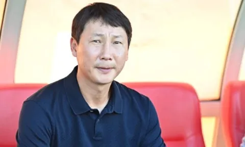 HLV Kim Sang-sik hô vang "Việt Nam vô địch"