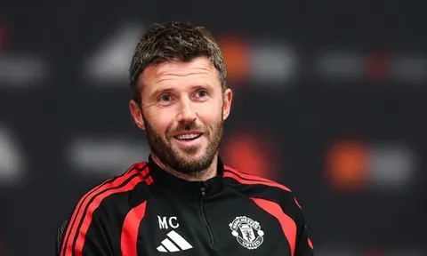 Carrick gọi nhận định MU khởi đầu dễ dàng là nực cười