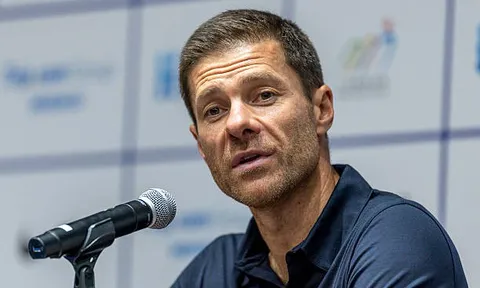Alonso lên tiếng khi Enzo Fernandez bị CĐV Chelsea la ó