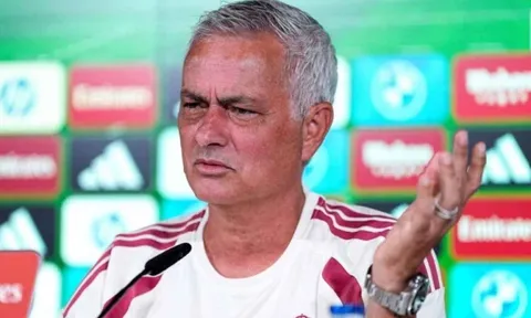 Mourinho lên tiếng về kế hoạch gắn kết "bộ ba nguyên tử" của Real