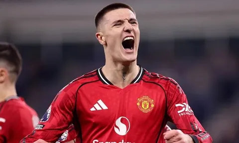 Benjamin Sesko từ chối áo số 9 tại Man Utd