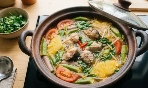 Vì sao nấu canh cá bằng nước lạnh dễ bị tanh?