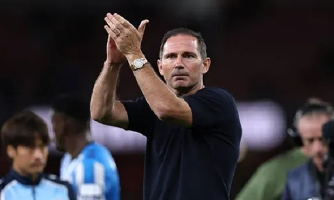 Lampard ngả mũ trước đẳng cấp nhà vô địch Arsenal