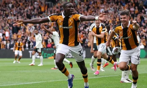 Thất bại cay đắng của Man United trước Hull City