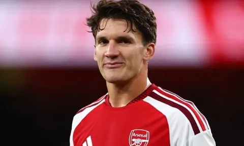 Tzolis từng công khai muốn tới MU trước khi đầu quân Arsenal