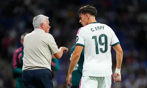 Nước cờ thay người của Mourinho cứu nguy cho Real Madrid