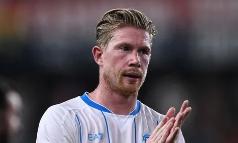 De Bruyne thăng hoa, Allegri giành chiến thắng đầu tay cùng Napoli tại Serie A