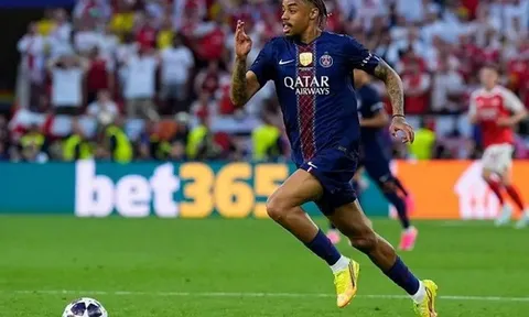 Arsenal chen ngang vụ Liverpool mua Barcola