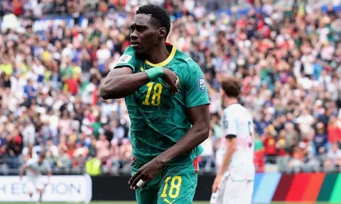 MU nhận thông điệp 50 triệu bảng vụ Ismaila Sarr