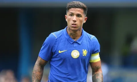 Cựu sao Chelsea không bất ngờ khi CĐV la ó Enzo Fernandez