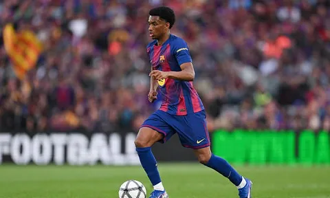 Man Utd và nguy cơ ôm hận với thương vụ Alejandro Balde