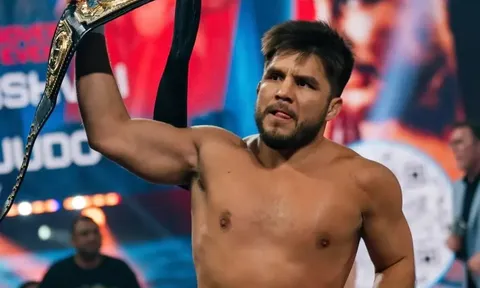 Henry Cejudo phục hận thành công, đè bẹp Merab Dvalishvili chỉ trong 36 giây tại sự kiện chính RAF 12