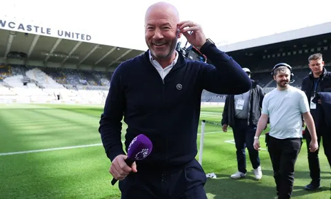 Shearer tin Arsenal xưng vương, Spurs lo trụ hạng