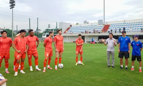 Tuyển Việt Nam được cảnh báo dù dẫn trước Thái Lan hai bàn