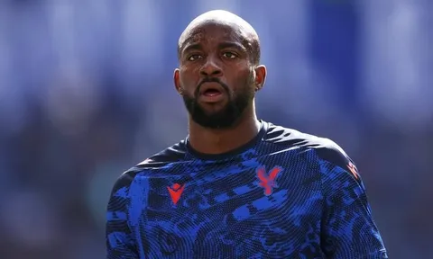 Sợ mất Watkins, Aston Villa hỏi mua Mateta