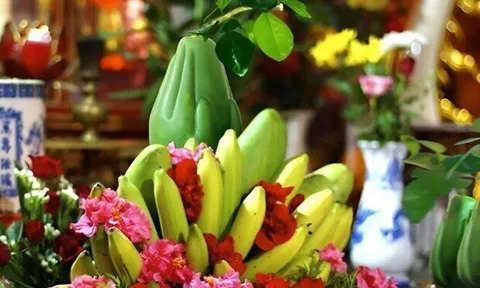Khung giờ đẹp nhất thắp hương ngày mai - chính Rằm tháng 7, chuyên gia mách cách cúng chuẩn phong thủy để đón phước lành