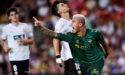 Siêu dự bị Pablo Garcia tỏa sáng, Real Betis hạ gục Valencia kịch tính