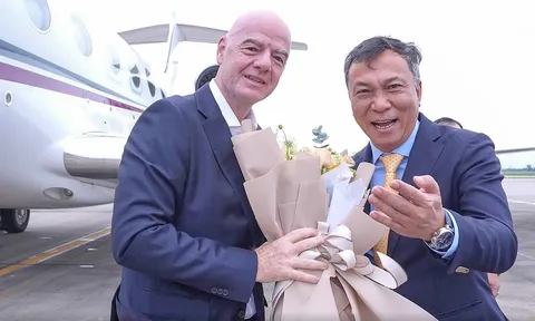 Chủ tịch FIFA đổ bộ Hà Nội dự khán chung kết ASEAN