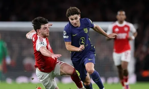 Alvarez bỏ tập, Arsenal chực chờ nổ bom tấn