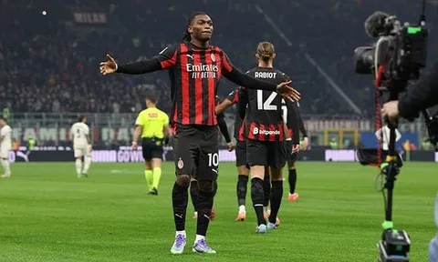 Milan chốt bán Leao cho Galatasaray, Villa chưa bỏ cuộc