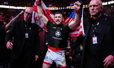 Merab Dvalishvili làm rõ hiểu lầm với Islam Makhachev về sự cố tại UFC 330
