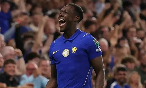 Danny Welbeck gọi việc ghi bàn cho Chelsea là điều đặc biệt