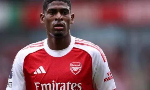 Fenerbahce cùng 2 CLB Ả Rập tranh Mosquera của Arsenal