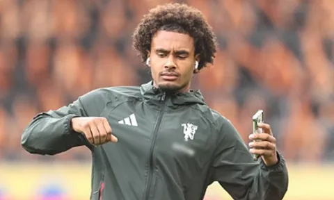 Sắp bán Zirkzee, Man Utd nhắm tiền đạo Croatia thay thế
