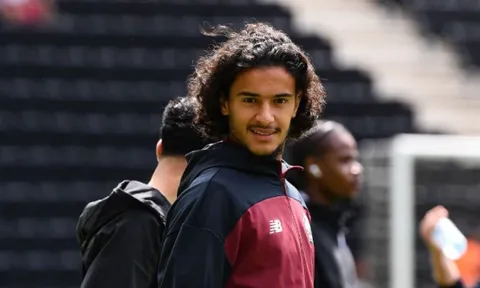 Ayyoub Bouaddi đã sẵn sàng ra mắt Man City trước Crystal Palace?