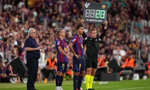 Vì sao CĐV Barca phát cuồng vì màn ra mắt của Rodri?