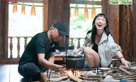 Châu Bùi, Hậu Hoàng và Võ Điền Gia Huy lần đầu công khai bố mẹ trên sóng truyền hình.