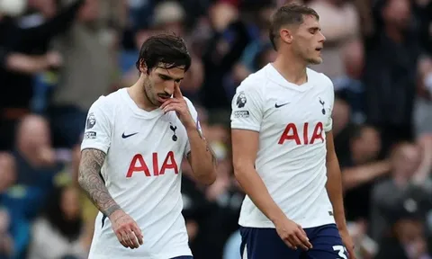 380 triệu bảng và 0 điểm cho Tottenham