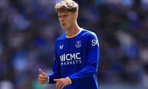 Everton huỷ vụ bán Harrison Armstrong sau đe dọa "bạo loạn" từ người hâm mộ