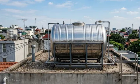 Cảnh báo quan trọng với các gia đình đã sử dụng bồn inox trên 10 năm