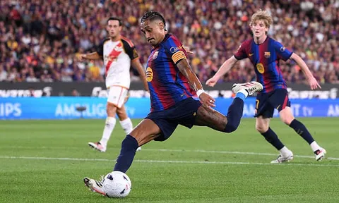Yamal và Raphinha cùng lập cú đúp, Barca đại thắng 5-2