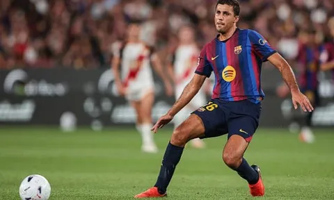 Lý do Rodri vẫn tiếp tục dự bị tại Barca