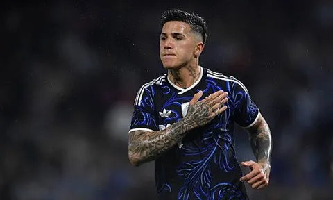 Enzo Fernandez đếm ngược giờ gia nhập Man City