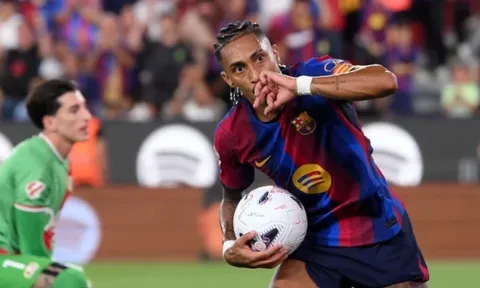 Barcelona không cần Alvarez khi đã có sát thủ Raphinha
