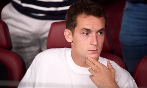 Marc Casado rời Barcelona theo dạng cho mượn