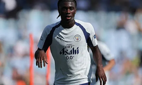 Man City cho Swansea mượn Jeremy Monga