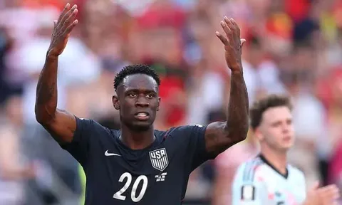 Cơn say World Cup và thực tế phũ phàng của Balogun
