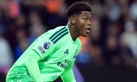 Vì sao Zion Suzuki khước từ Man Utd năm 2023?