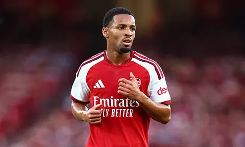 Arsenal cài điều khoản đặc biệt trong vụ Nwaneri sang Dortmund