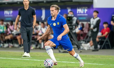 CĐV Tottenham chia rẽ vì thương vụ Mudryk