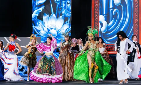 Mãn nhãn đêm thi Dances of the World: 111 thí sinh giới thiệu các màu sắc văn hoá đa dạng trên thế giới
